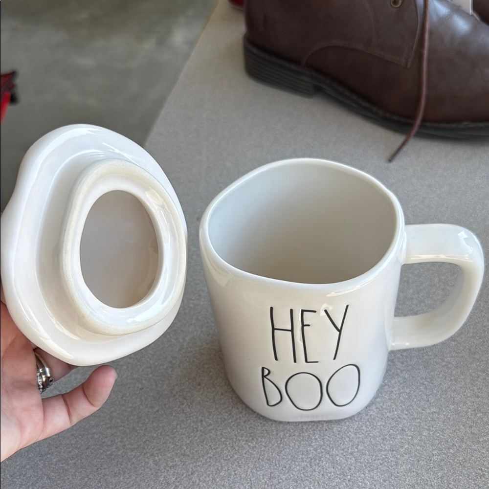 Rae Dunn Hey Boo Mug - Picture 3 of 4